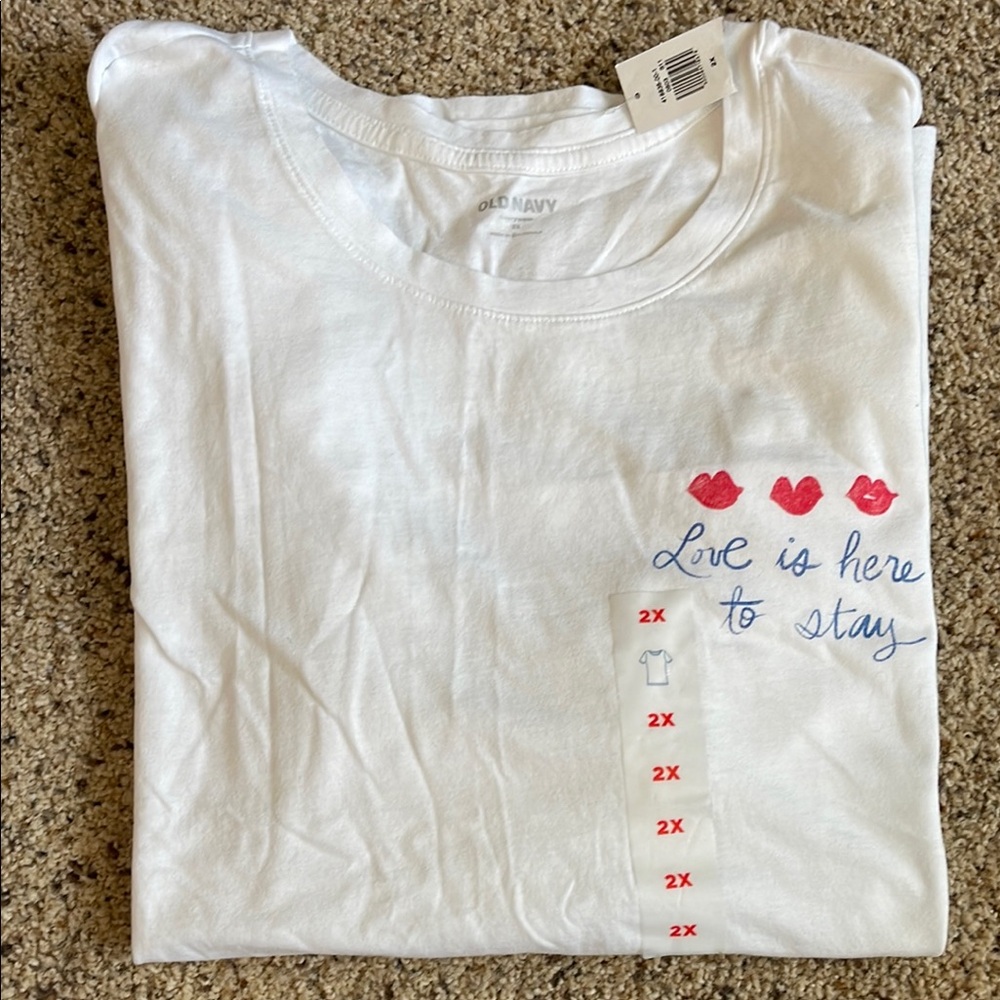 Old Navy White and Red Short Sleeve Tee 2X